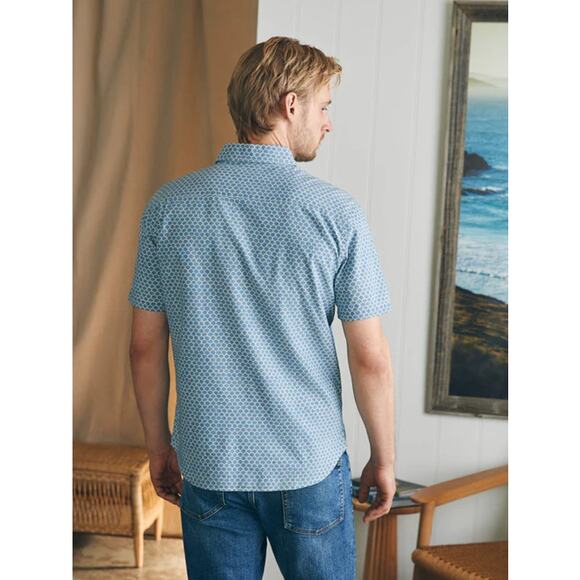 Faherty Short-Sleeve Stretch Playa Button-Down Shirt Fishscale Redux Mens Medium - Picture 2 of 10